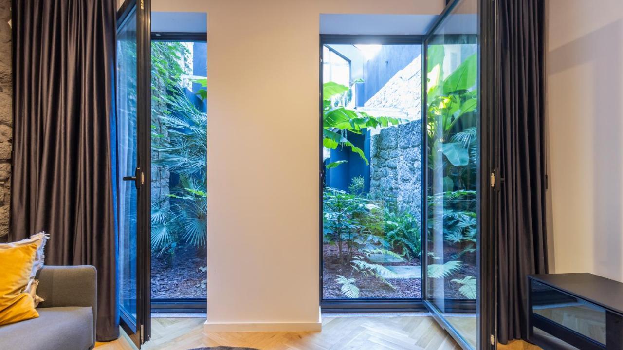 Luxury Oasis In Bonfim By Lovelystay Porto Bagian luar foto