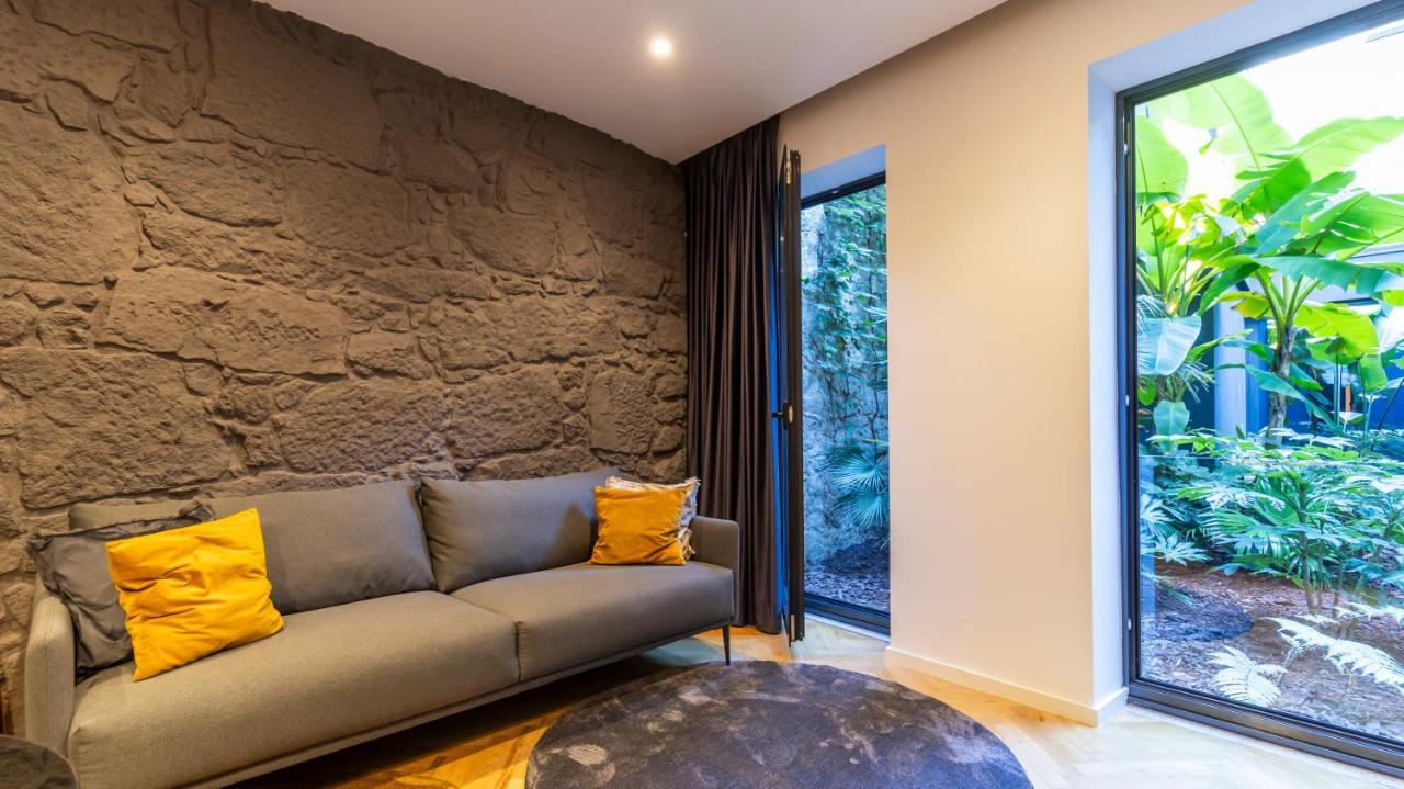 Luxury Oasis In Bonfim By Lovelystay Porto Bagian luar foto